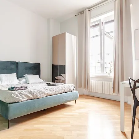 Lejlighed Penthouse 5 Min From Duomo Di *